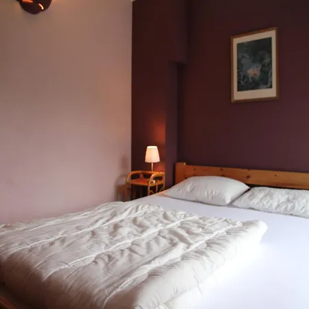 Castle Retreat, 度假居