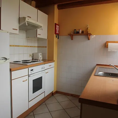 Castle Retreat, 度假居